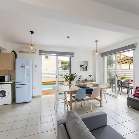 Villa You And Your Family Will Love This 5 Star With Private Pool, Protaras 1458 Paralimni